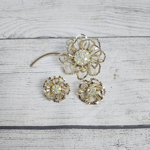 Vintage "ALLUSION" Signed Sarah Coventry Brooch & Earrings Set MCM Wearable Art - Picture 1 of 7